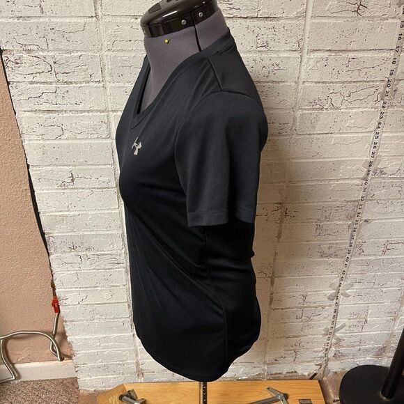 Under Armour Heat Gear Black V Neck Athletic Shirt Small - Picture 7 of 9
